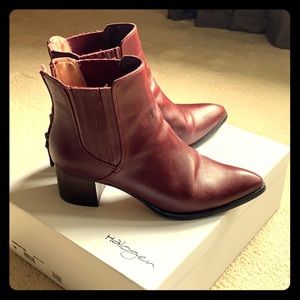 Beautiful Halogen Back Zip Booties